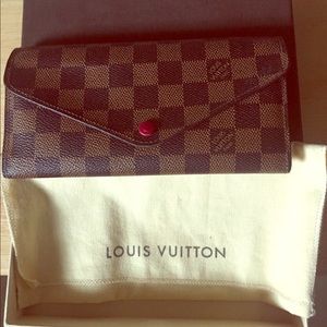 Louis Vuitton Josephine Wallet